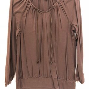 Brown top with band